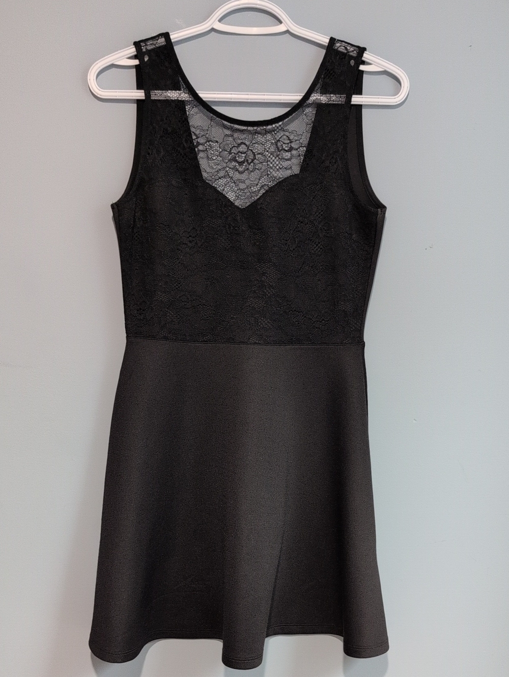 Divided Women's Black Lace Sleeveless Open Back Fit-and-Flare Dress Size 8